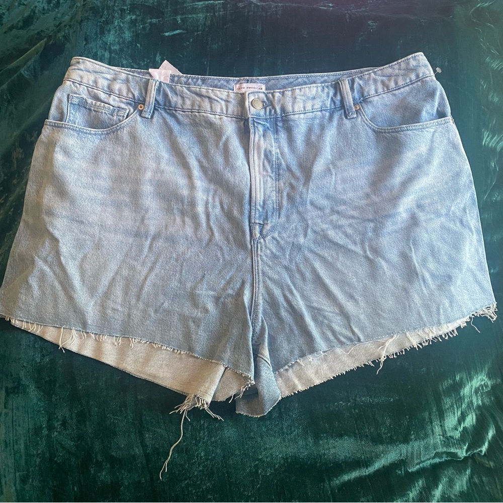 Good American Light Blue Denim Women's Good 90’s Short SZ 16